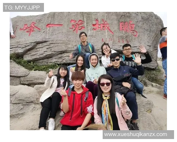 足球明星齐贺高考学子愿你们勇攀高峰实现梦想展现青春风采